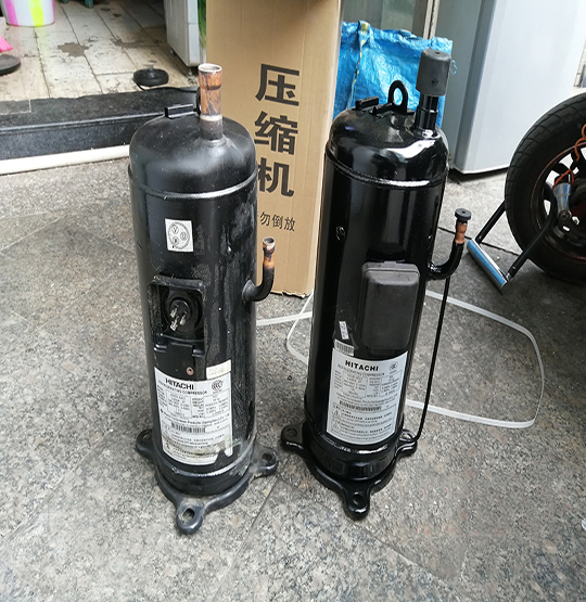 白塔中央空调压缩机的更换维修